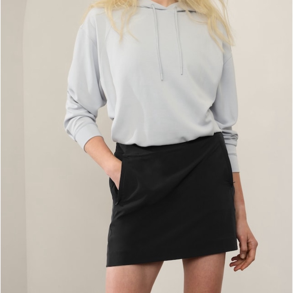 Athleta Brooklyn skort 16” new